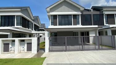 Semi-D house for Sale 1