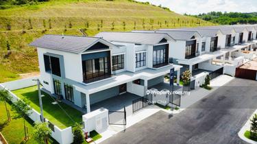 Mount Austin, Brand New 2 Storey Semi D 40 x 80 1