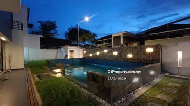 Adda Heights Corner Double Storey Cluster with Swimming Pool 1
