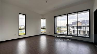 Corner Terrace house for Sale 1