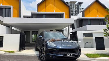 Limited unit !! Only 6 units in the Taman !! 1