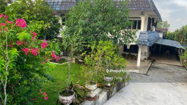 Bukit Gasing Bungalow For Sale. Big Land. Great Price 1