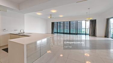 High floor unit. Comes with 4 carpark bays & 4 basement storage lots! 1