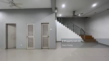 Double sty semi-D @ Avenue 6 , Bandar Tun Hussein Onn 1