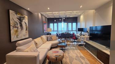 Beautifully renovated unit with open kitchen and walk-in wardrobe 1