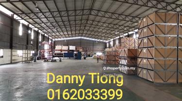 North Port warehouse 30000 sf for rent 1