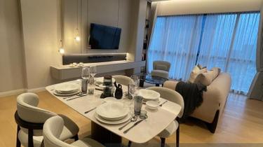 High floor unit with modern contemporary design 1