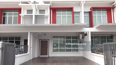 Facing open unit with extra land backyard very nice unit fully furnish 1