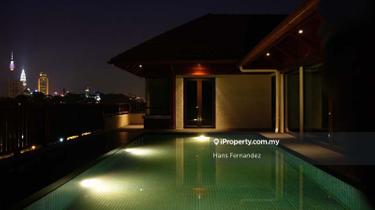 A unique single floor 9500 sq.ft penthouse with large roof top pool  1