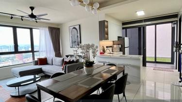Tastefully furnished unit 1