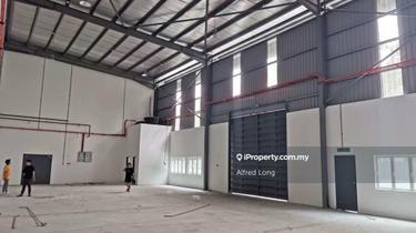 Semi-d Factory for rent  1