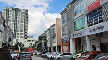 Shop office for sale at Puchong town centre. 1