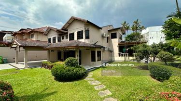 Gated Guarded& Greenery Bungalow House (Corner) 1