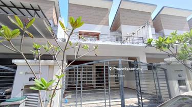 7 Residence springhill Lukut Double Storey Terrace 1