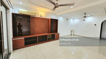 Freehold, gated guarded  1