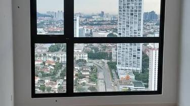 High floor comes with unobstructed great view of PJ 1