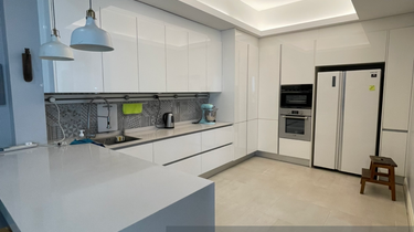 High Floor Good Condition 1