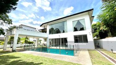 Contemporary Designed Bungalow 1