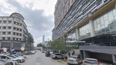 Limited Corner Unit, Walking Distance to LRT 1