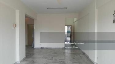 Well maintain unit with great neighbour hood 1