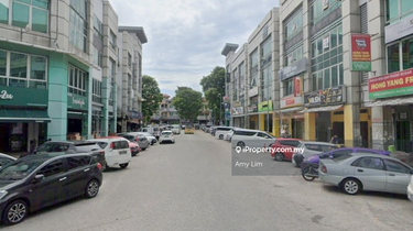 Bandar Puteri Puchong 4 Storey Shop walking to Lrt Roi 3.8 % 1