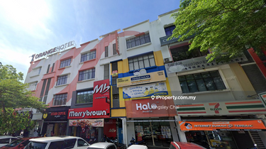 Sungai buloh pusat komersial tsb nautika shop 1