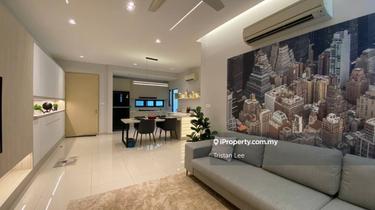 Freehold, Low Dense Perfect for Own Stay, 400m to 2 LRT Stations! 1