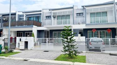 Lakeside Residences Puchong 2 Storey House for Sale size 22x75  1