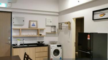 Rev0 @ Aurora Place. Fully Furnished Studio For Rent 1
