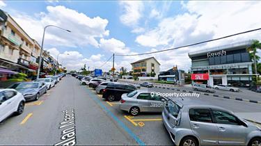 Exclusive well renovated commercial bungalow at Jalan Maarof 1