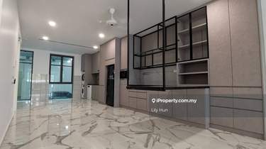 East Residence Townhouse for Sale 1