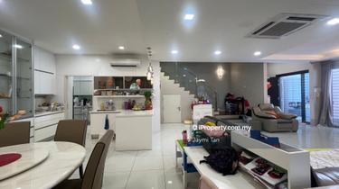 Super cheap good condition 3-storey Semi D House at Cheras for sale 1