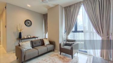 Panoramic Golf View, High Floor Unit, Walking Distance to MRT! 1