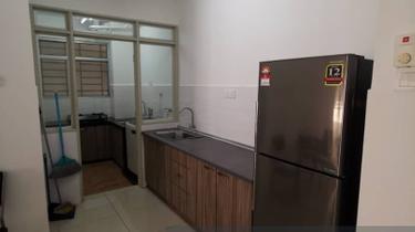 Limited lot with good deal, come with 2 parking and 4 aircond 1