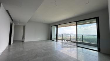 Exclusive Corner unit, Full Golf view, Low Floor 1