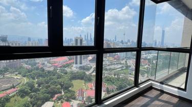 Last chance for developer unit facing KLCC view! Free legal fees 1
