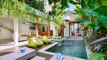 3 storey Elegant Bungalow For Sale 1