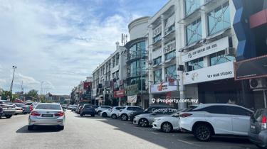 Strategic location Shop 1