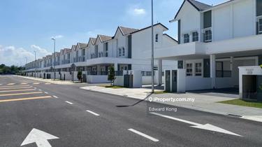 Newly Completed Double Storey House Rawang New Town AEON 22x70  1