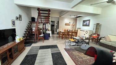 2-storey Renovated Terrace House @Cheras walking distance to shops. 1