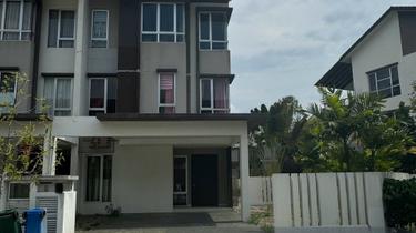 3 Storey Corner Terrace House for Sale 1