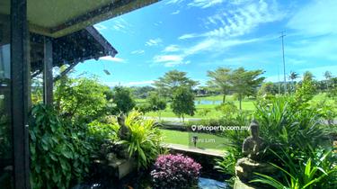 2.5 Storey Bungalow, Golf Course View, Spacious Car Park & Garden 1