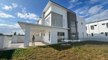 Facing Playground Huge Corner Bayu Sutera Brand New 2 storey superlink 1