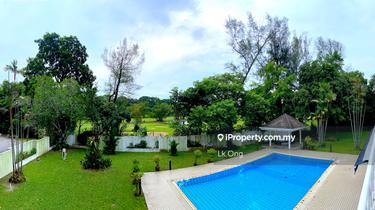 Golf course facing Bungalow and land for Sale 1