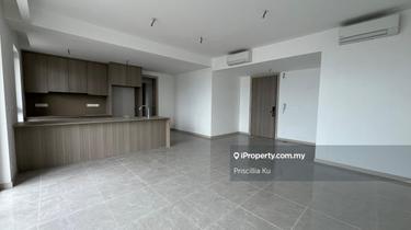 Brand new 3 plus 1 bedrooms unit in Desa Parkcity! 1