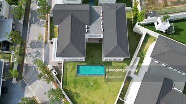Premium corner pool bungalow with huge garden in mont kiara for rent 1