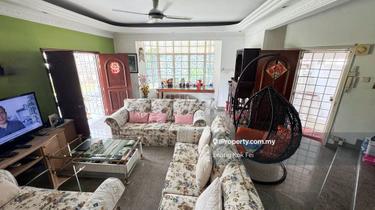 Exclusive Corner Unit with Spacious Garden 1