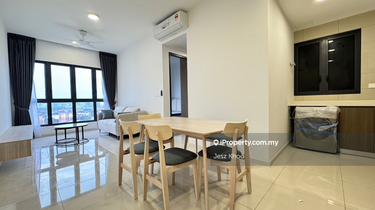 Nice city view. Comfy and cozy 2bedrooms unit for rent. Many on hands 1