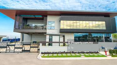 Freehold detached factory for sale 1