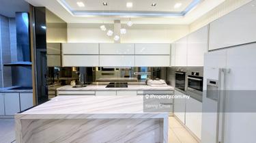 Well Renovated 3-Story Zero Lot Bungalow 1